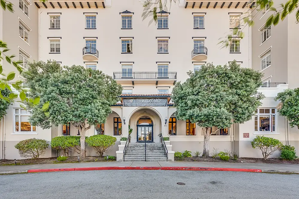 Front Entrance Front Entrance