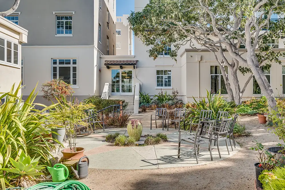 PSLPacificGrove-HOME-Discover-Community Dining area of an apartment at Healdsburg